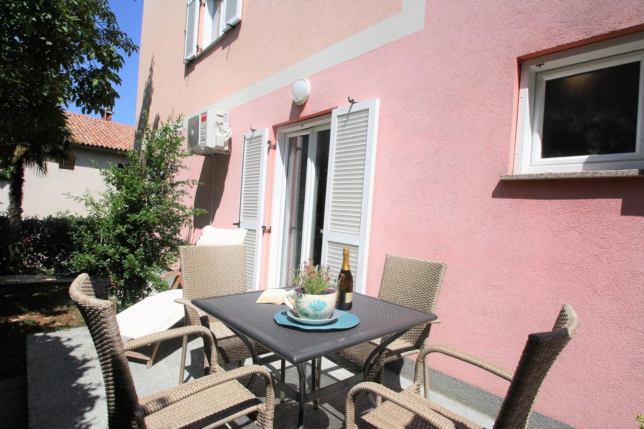 Apartment Amela Poreč Exterior foto